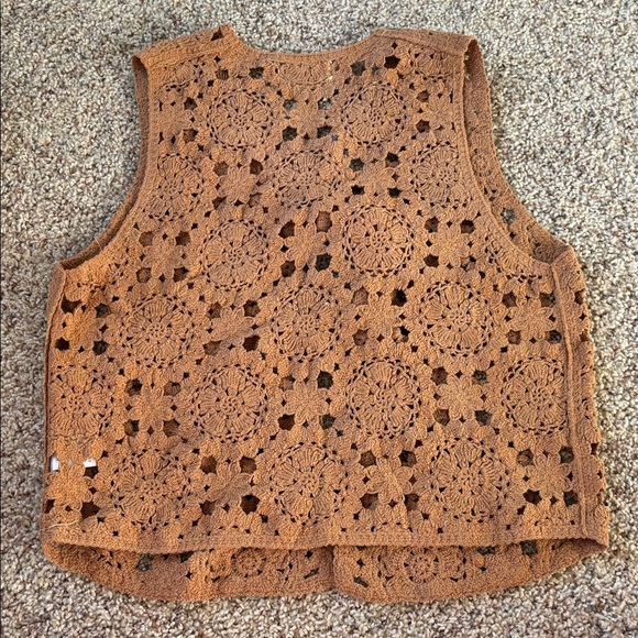 Ocean State of Mind Crochet Vest Camel Size S/M - Picture 7 of 7